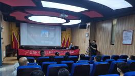 �����������������̽���ר����Ӱ֪ʶ�����߽�ƽɳ������������ʱ������ʵ